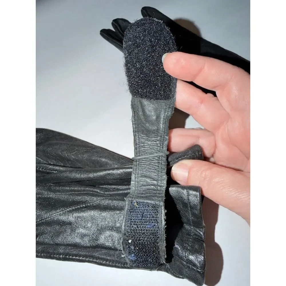Vintage Wilson’s smooth leather black womens gloves large made in India cinch